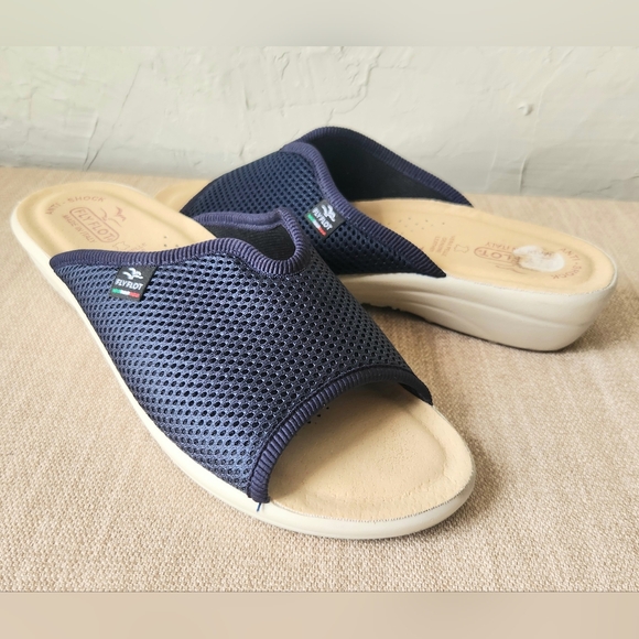 Fly Flot Slip On Wedge Slides Womens 9 Navy Mesh Leather Cushioned Sandals Italy - Picture 1 of 11